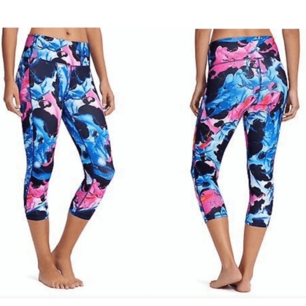 ATHLETA Tall Superimpose Chaturanga Capri Leggings
